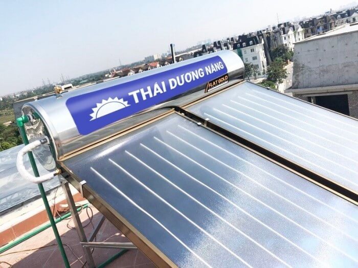 Máy nước nóng năng lượng mặt trời tấm phẳng giúp người dùng tiết kiệm điện