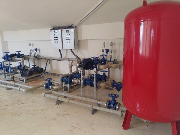 Lắp hệ thống tăng áp để giảm tình trạng nước máy yếu không lên bồn